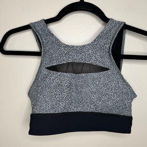 LuLuLemon Run the Day Fractal Dark Starlight Black Bra - size 2